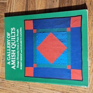 VINTAGE Gallery Of Amish Quilts Softcover Book